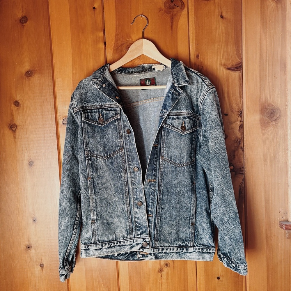 High Sierra • Vintage denim jacket